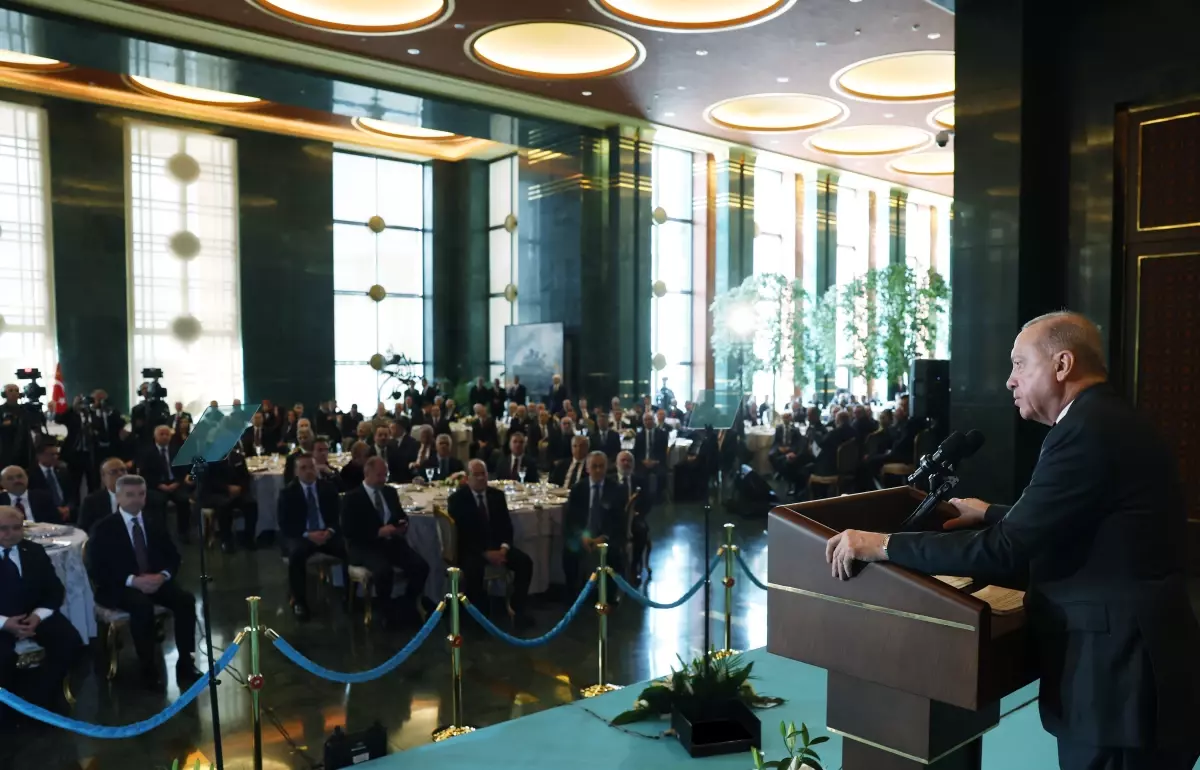 Cumhurbaşkanı Erdoğan: Komisyon raporunu önemli bir kazanım olarak görüyorum