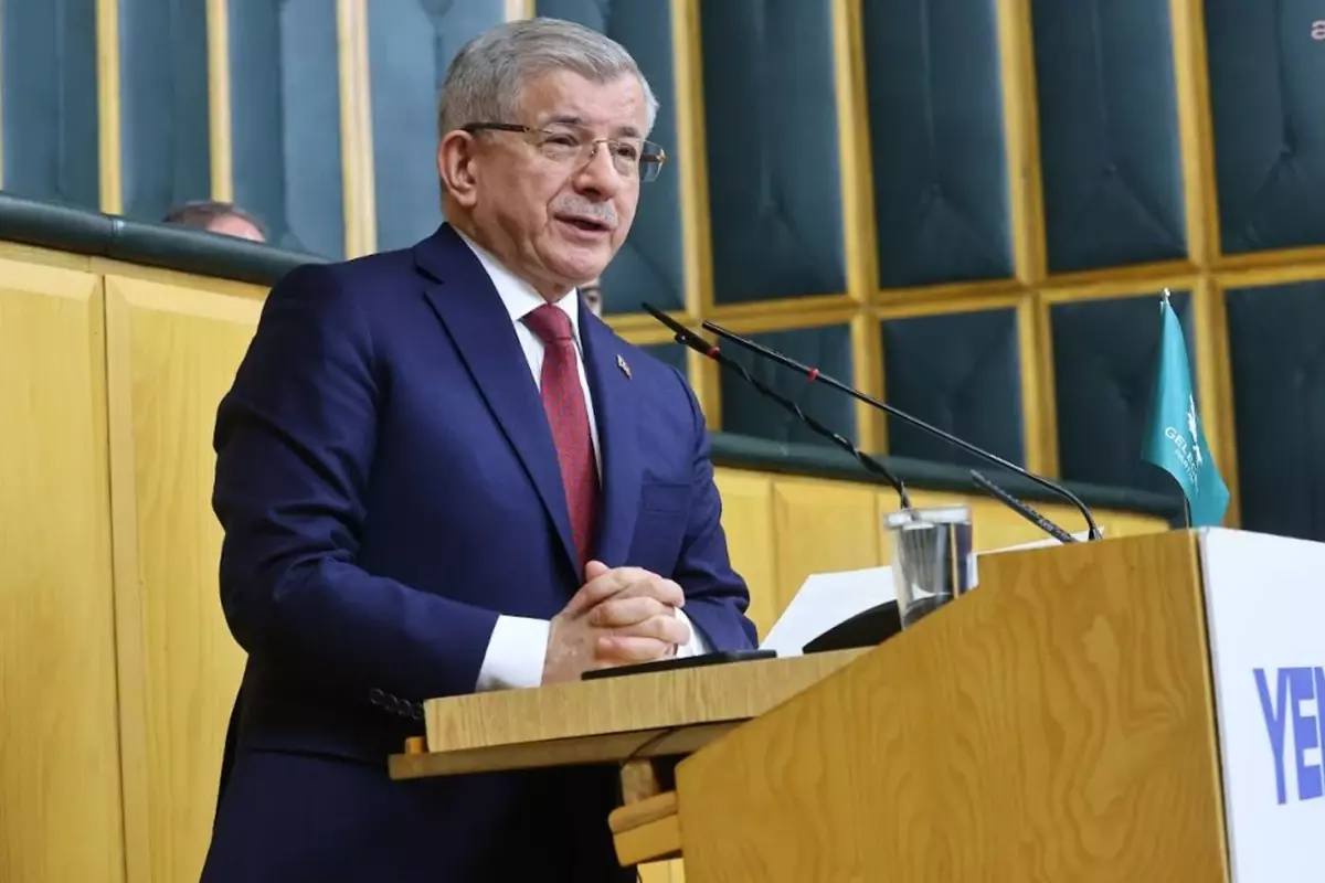 Davutoğlu, \'\'Vasiyetimdir\'\' diyerek açıkladı: Onları cenazemde istemiyorum