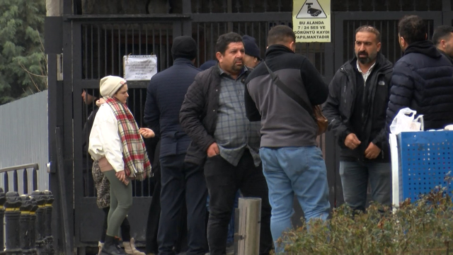 Eşini çocuklarının önünde öldürdü! Kahreden detay ortaya çıktı Eşini çocuklarının önünde öldürdü! Kahreden detay ortaya çıktı