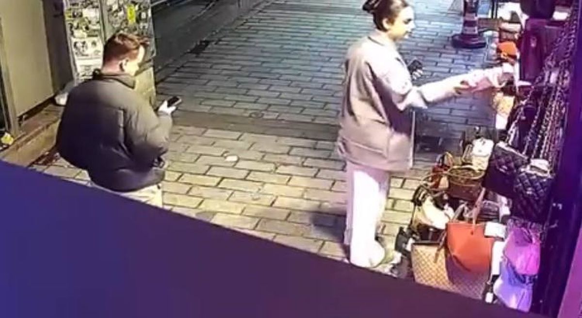 Kapalı Çarşı\'da Çanta Hırsızlığı