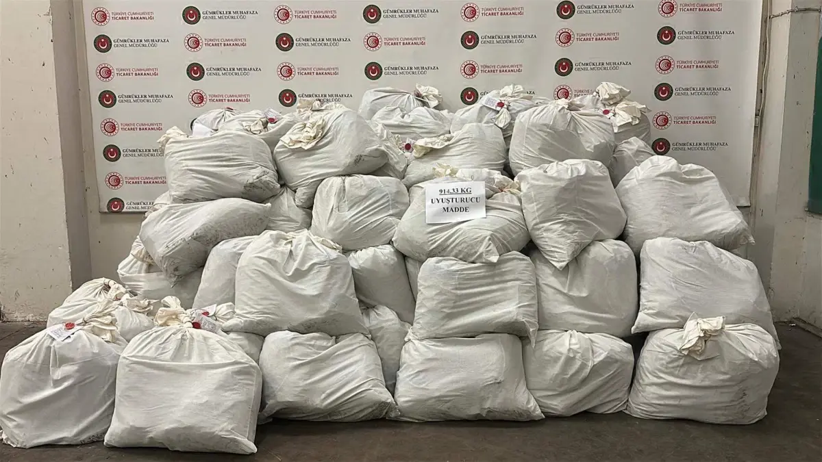 Kapıkule\'de 914 Kilo Esrar Ele Geçirildi