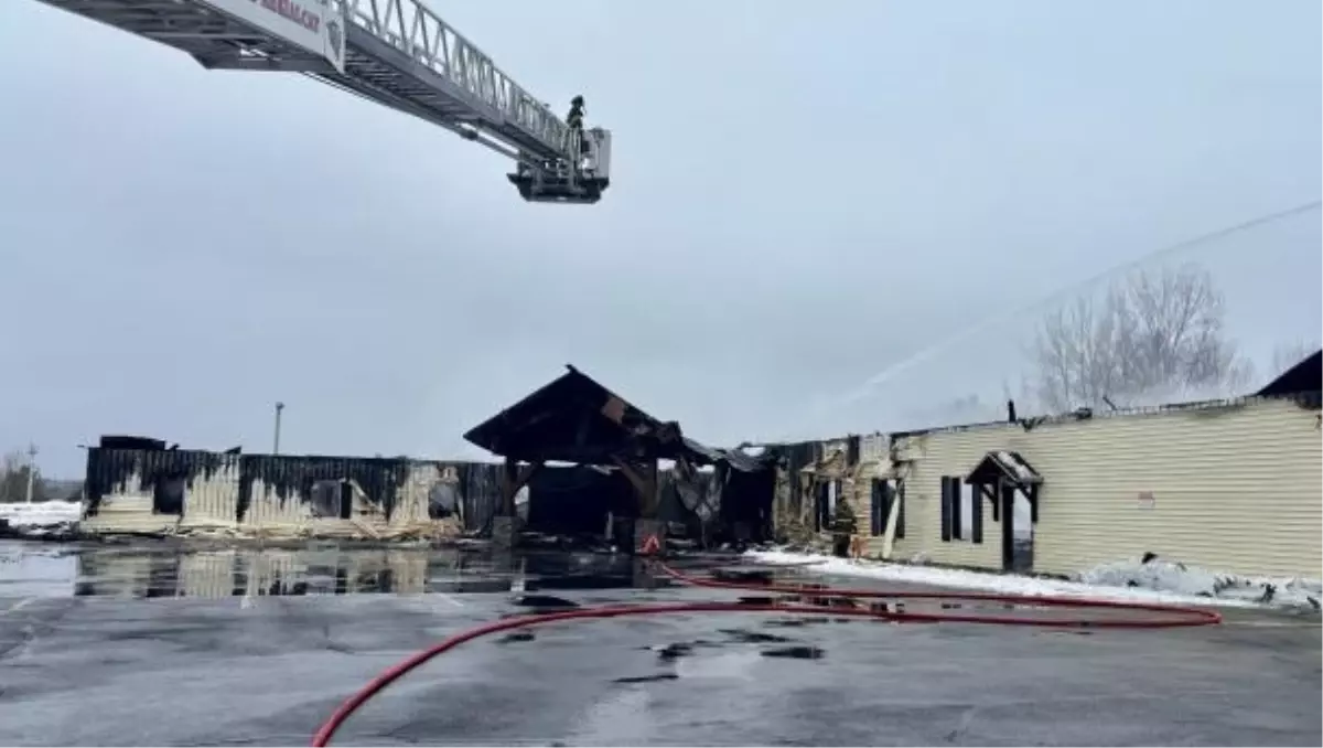 New York\'ta kilisede patlama: 5 kişi ağır yaralandı