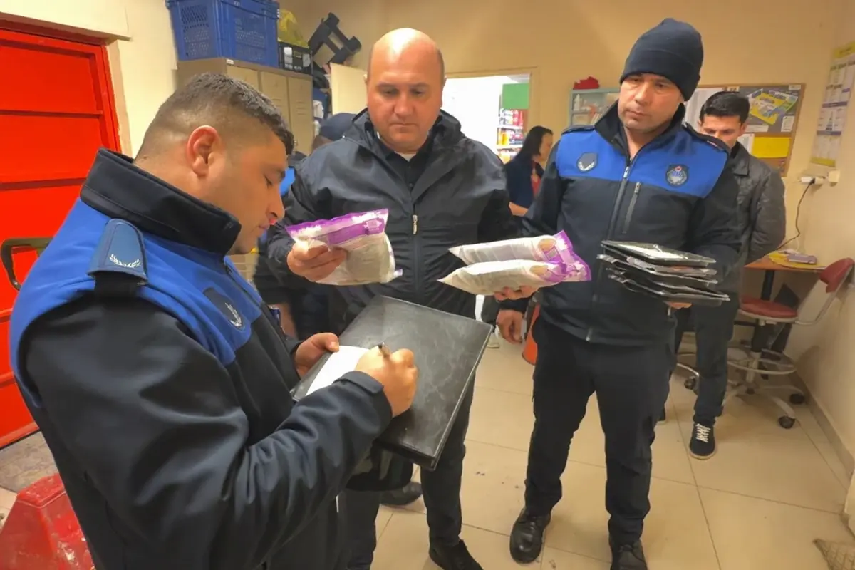 Ramazan öncesi zincir markette skandal görüntü