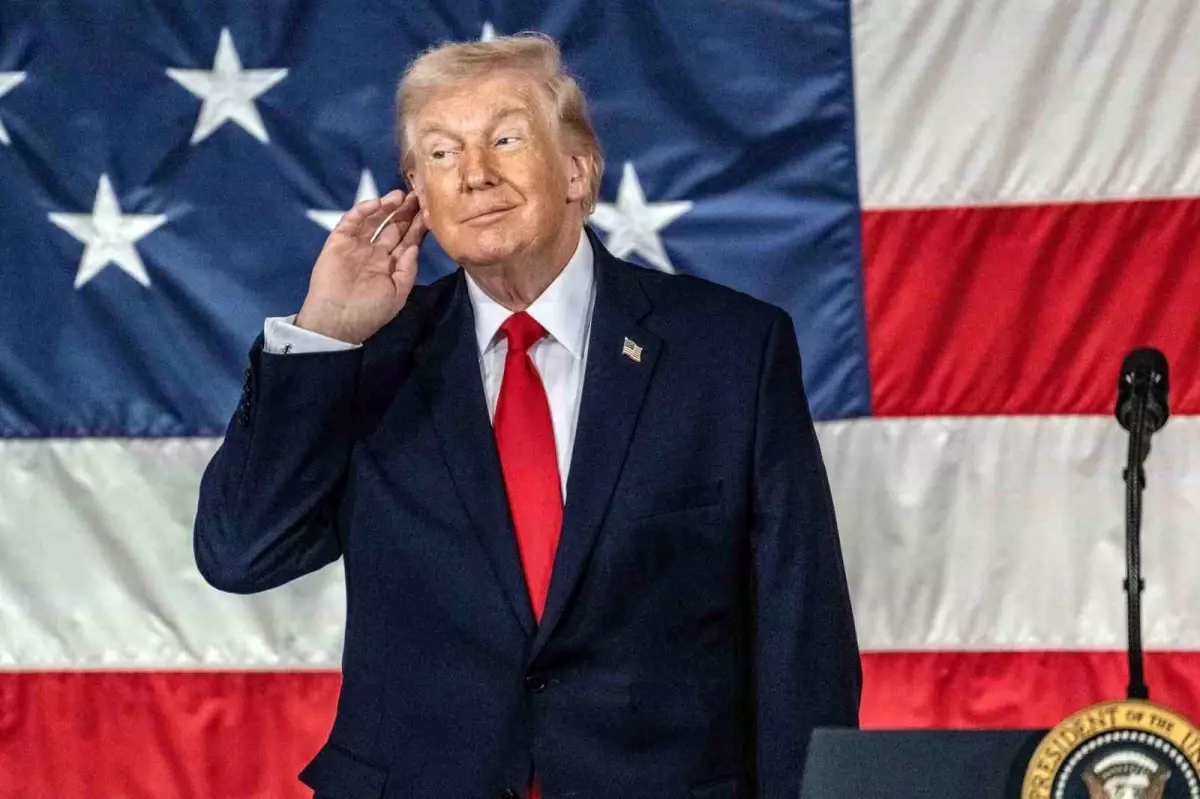 Trump\'tan İran\'a Uyarı: Diego Garcia Üssü Hazır