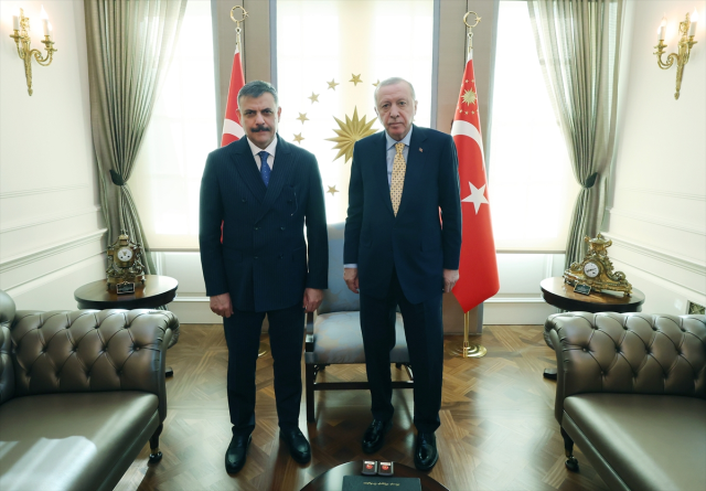 Cumhurbaşkanı Erdoğan, bakanlar Gürlek ve Çiftçi'yi kabul etti Cumhurbaşkanı Erdoğan, bakanlar Gürlek ve Çiftçi'yi kabul etti