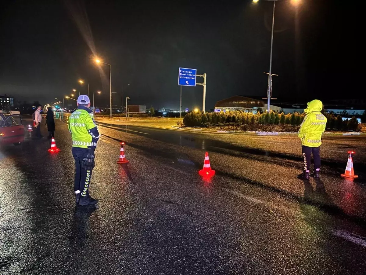 Erzincan\'da Hava Koşulları Ulaşımı Olumsuz Etkiledi