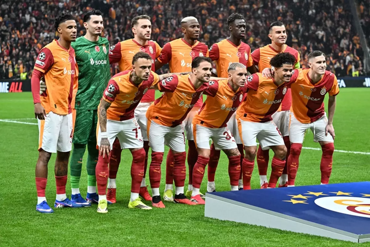 Galatasaray\'ın iki yıldızı, Şampiyonlar Ligi\'nde haftanın ilk 11\'ine seçildi