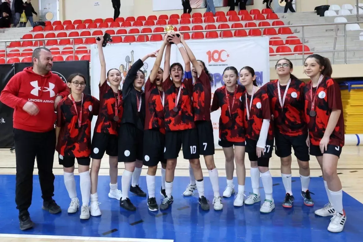 Bilecik\'te Genç Kız Futsal Müsabakaları Sonuçlandı