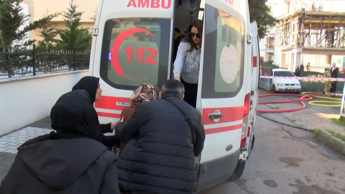 Maltepe\'de Oto Tamirhanesinde Yangın