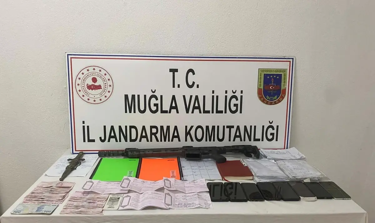 Muğla\'da Tefeci ve Kaçakçılara Operasyon