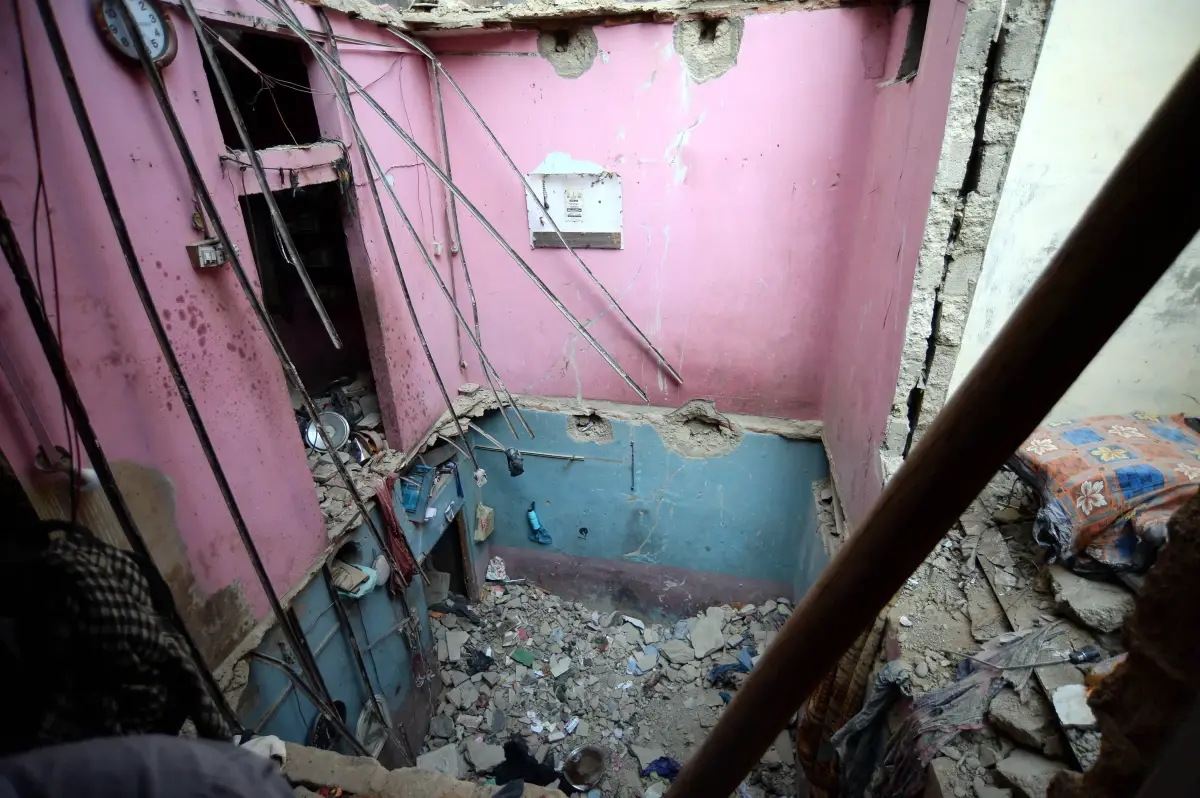 Karaçi\'de Patlama: 16 Ölü