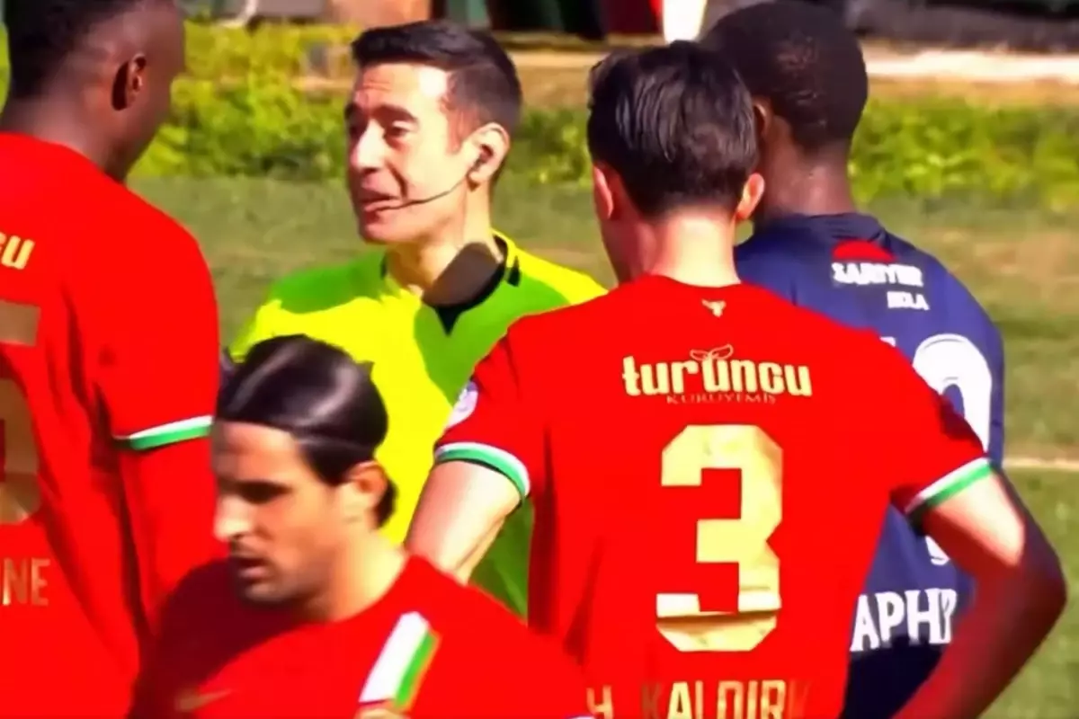 TRT spikerinden Amedspor\'a gösterilen kırmızı karta tepki: Anlayamadım