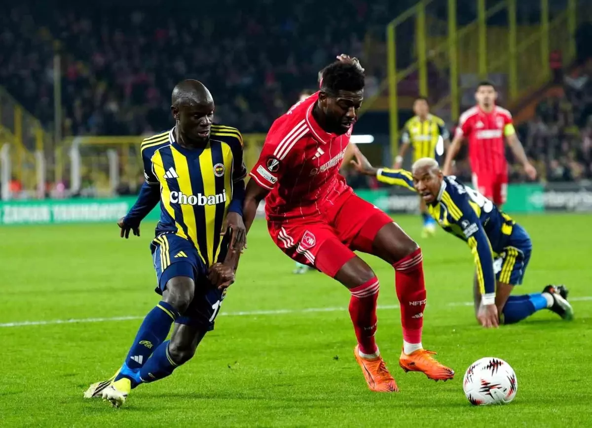 Fenerbahçe, Nottingham Forest\'e 0-3 Yenildi