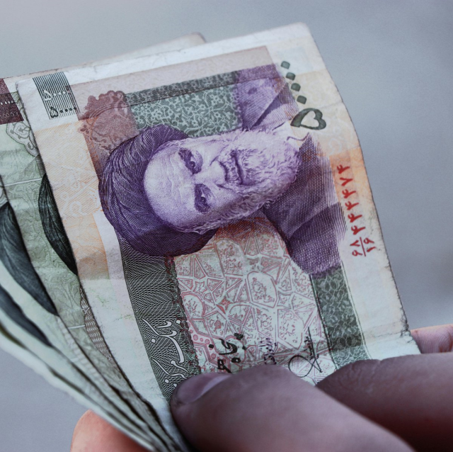 Cebinde 735 doları olan bu ülkede artık milyarder sayılıyor