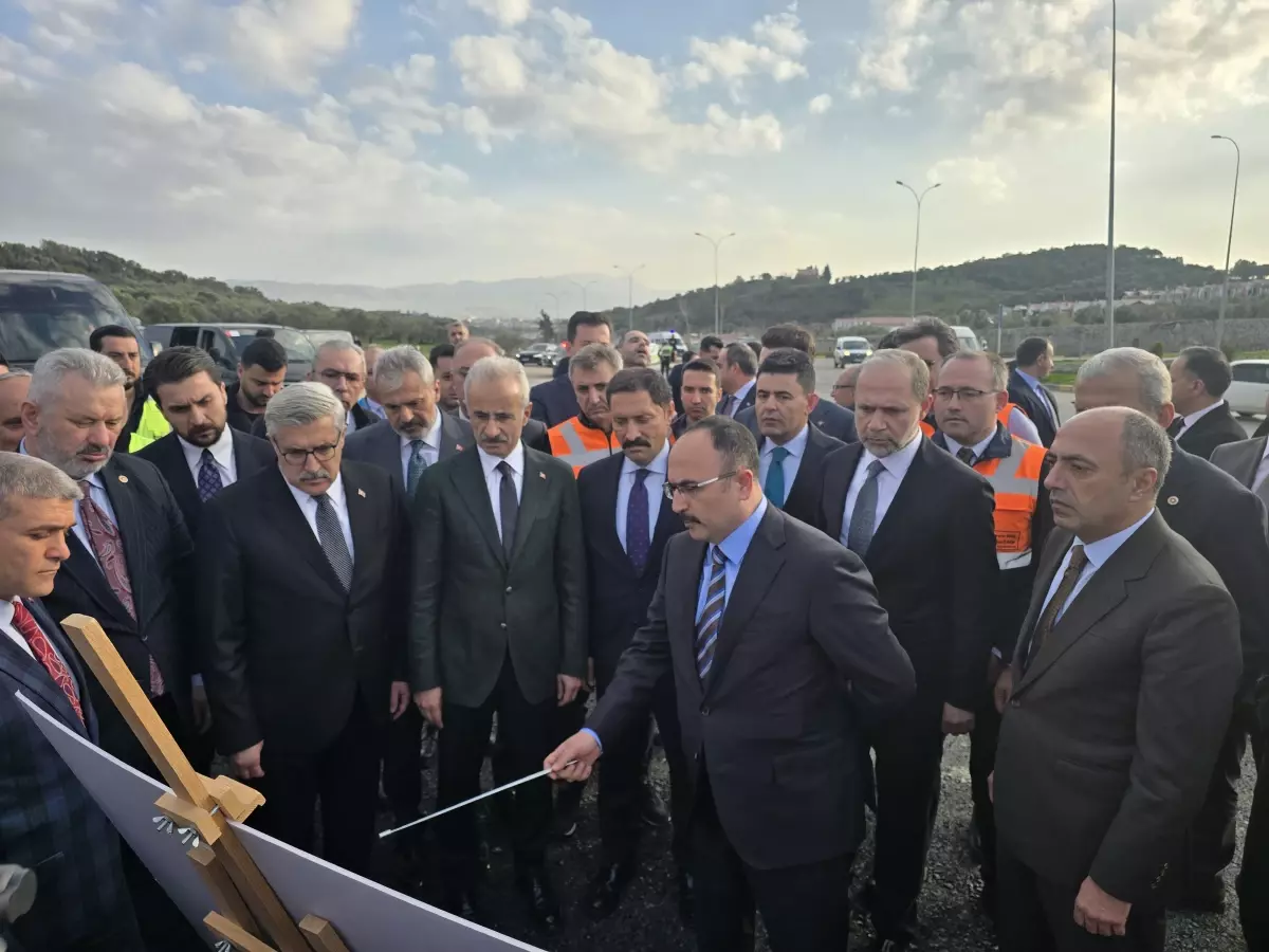 Bakan Uraloğlu, İftar Programına Katıldı