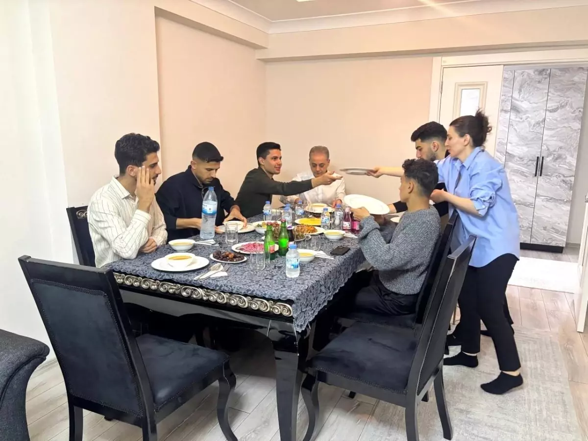 Erzincan\'da İftar Sofralarında Birlik