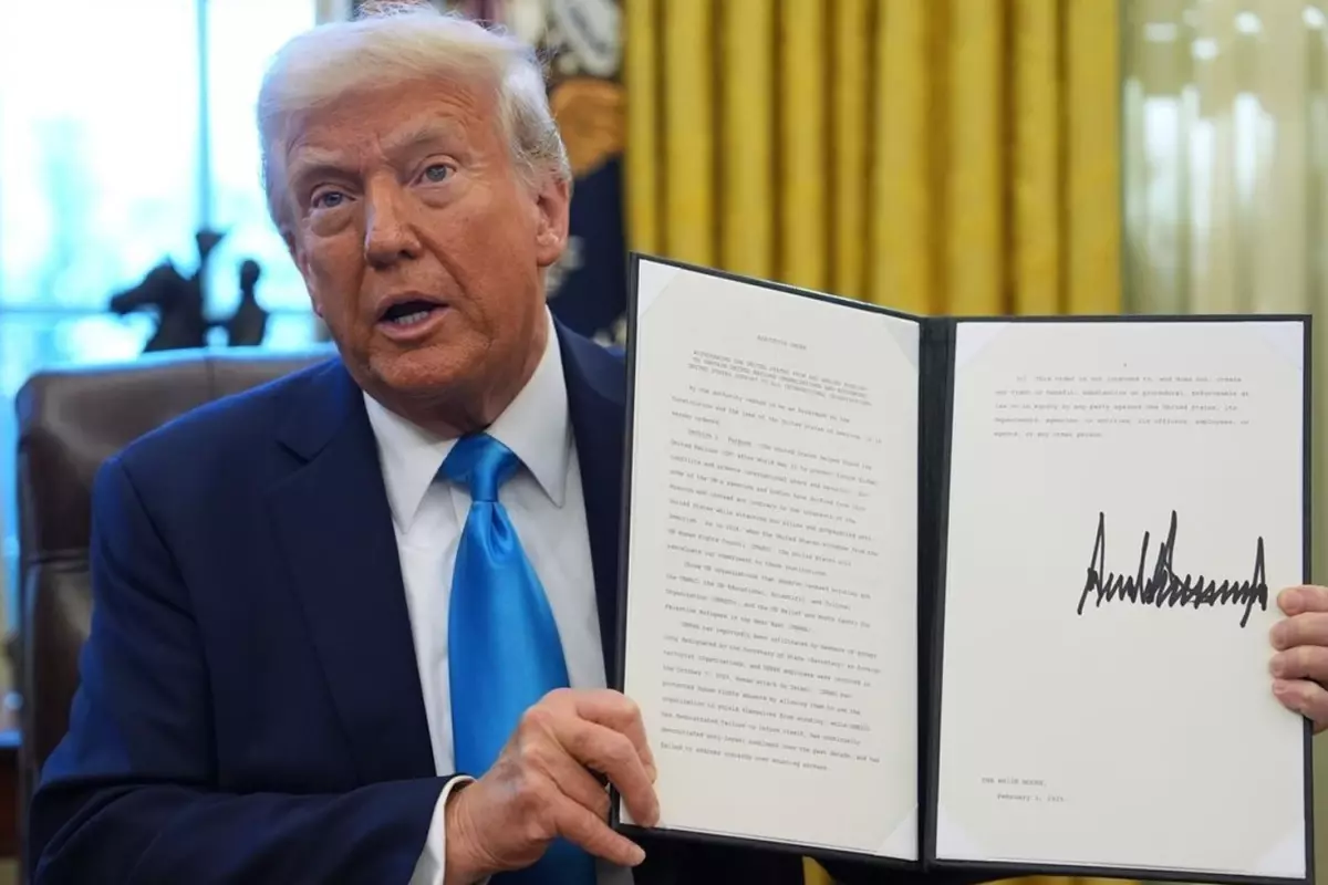 3 gün sonra başlıyor! Trump dünyaya savaş açan imzayı attı