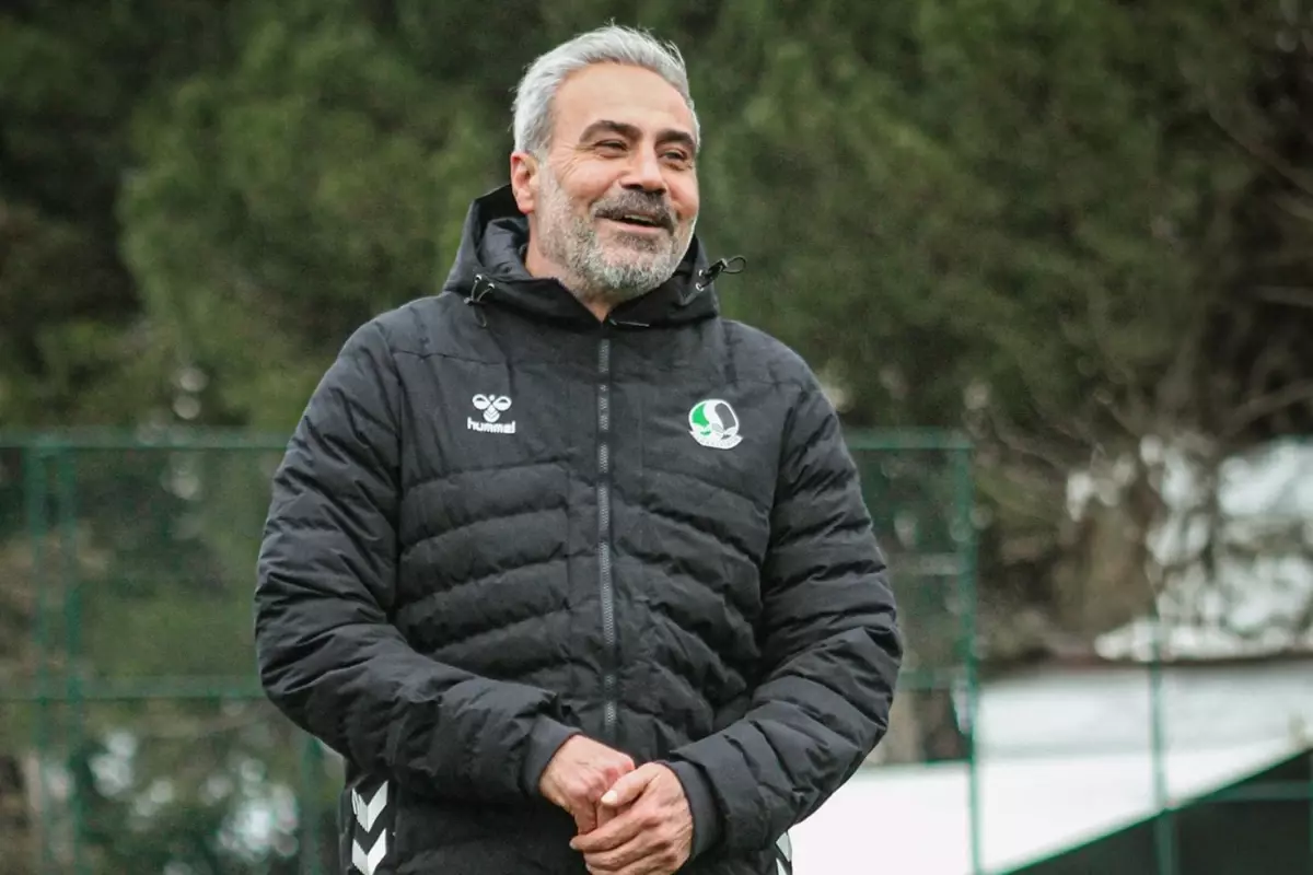 9 gün içinde gönderilmişti! Mustafa Dalcı yeniden Sakaryaspor\'da