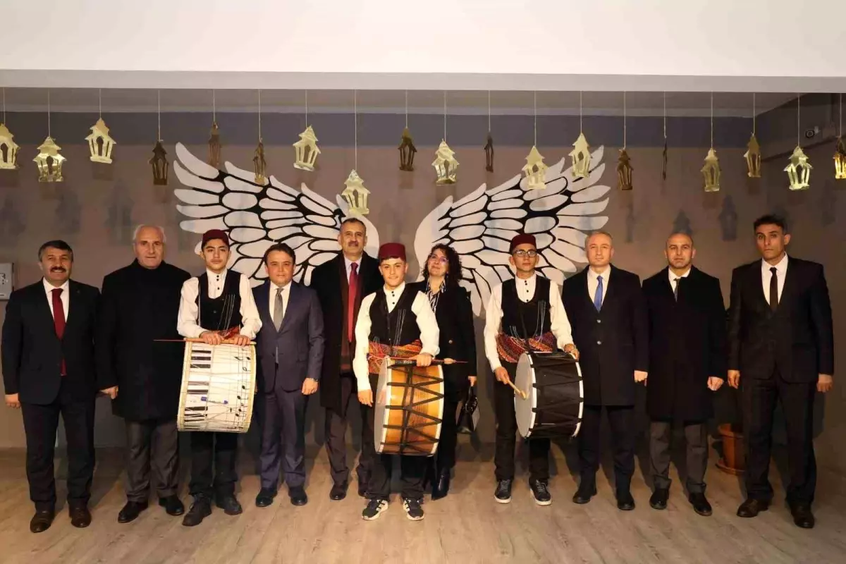 Vali Bozkurt Öğrencilerle İftar Yaptı