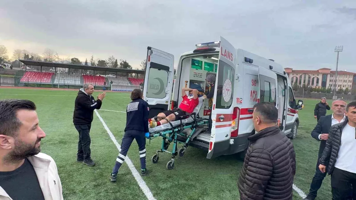 Bartın\'da Amatör Maçta Kavga: 11 Kırmızı Kart