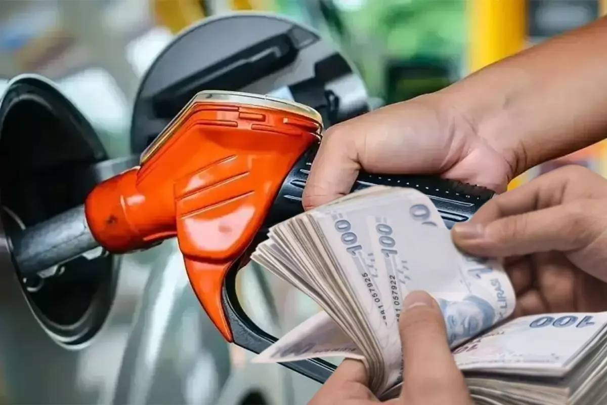 Araç sahiplerini üzecek haber dikkat: Akaryakıta dev zam yolda!