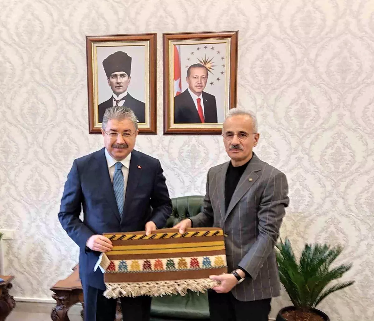 Bakan Uraloğlu Eskişehir\'de