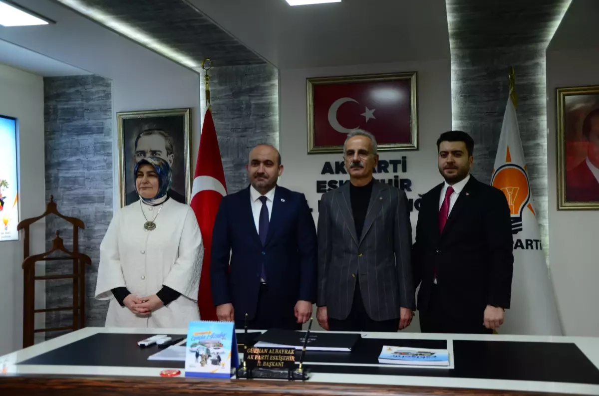 Bakan Uraloğlu\'ndan Akgün\'e Destek