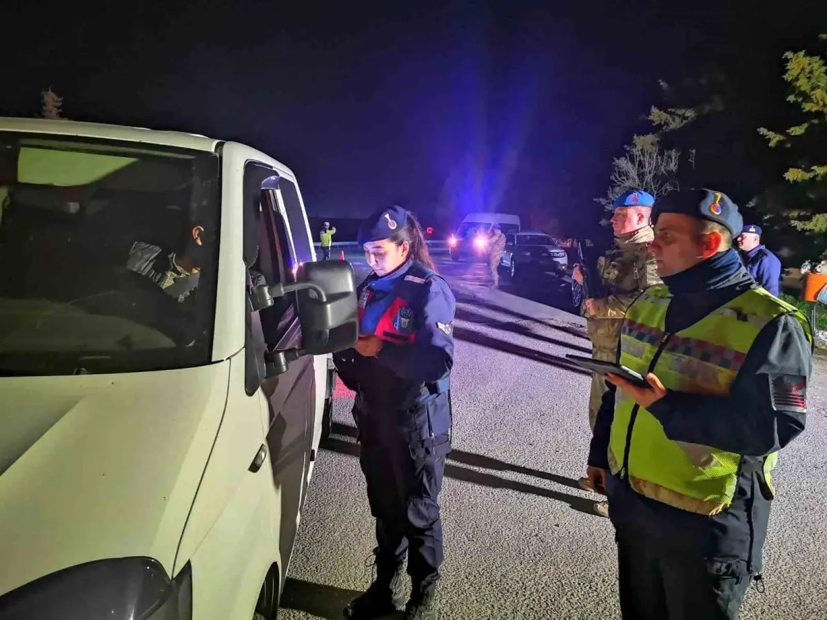 Bilecik\'te Güven Uygulaması: 10 Kişi Yakalandı