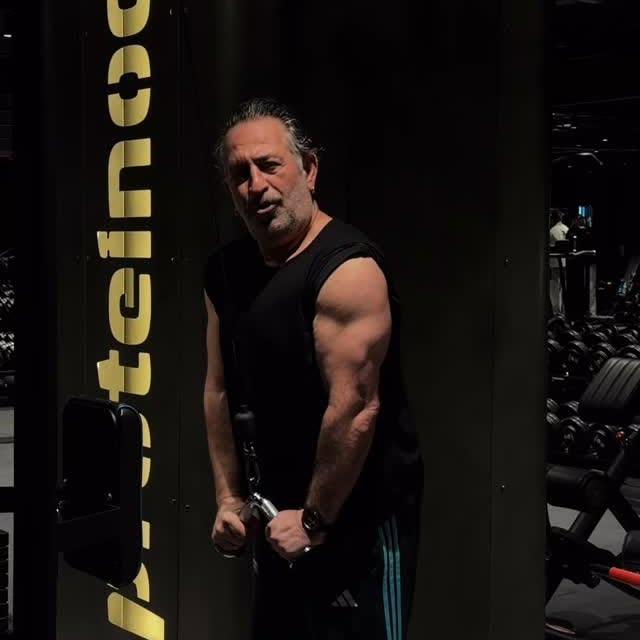 Cem Yılmaz'dan kas şov: Yeni filmine hazırlanıyor