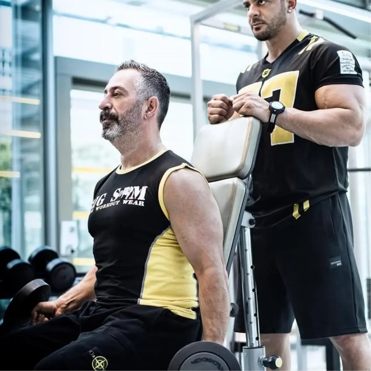 Cem Yılmaz\'dan kas şov: Yeni filmine hazırlanıyor