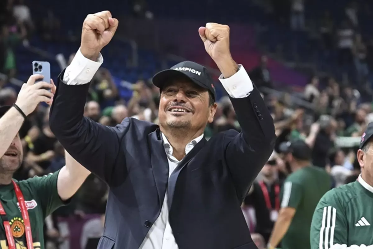 Ergin Ataman\'ın Panathinaikos\'u Yunanistan Kupası\'nda şampiyon