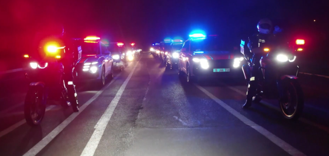 Jandarmadan 5 ilde operasyon: 346 şüpheli yakalandı