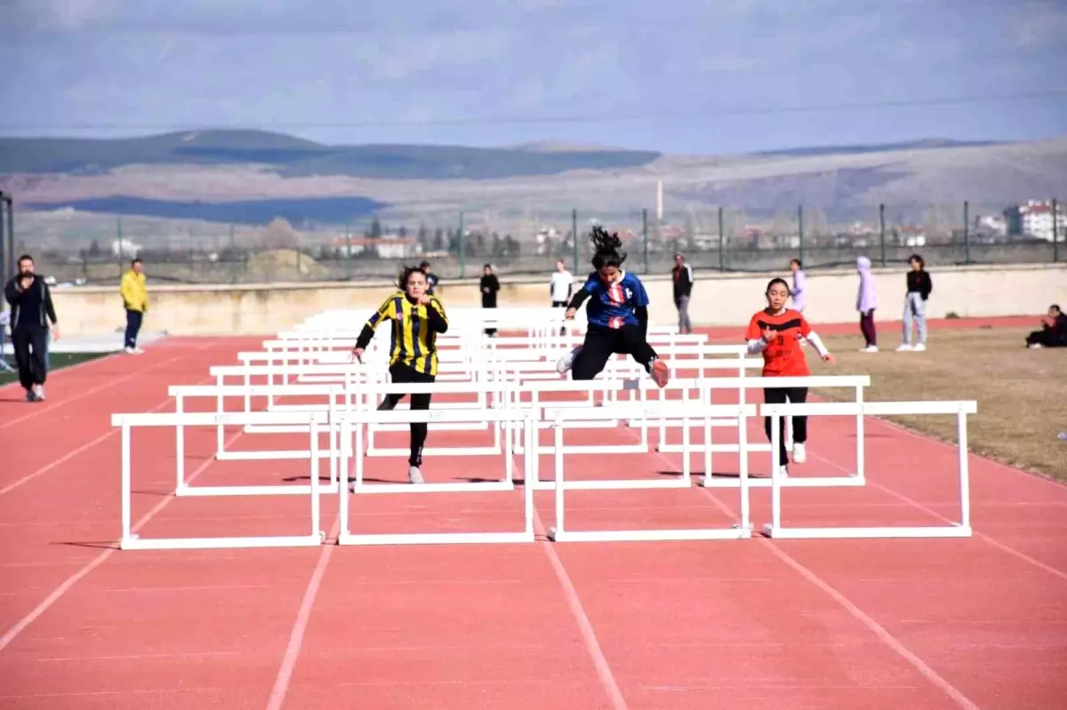 Yıldızlar Atletizm Müsabakaları Tamamlandı