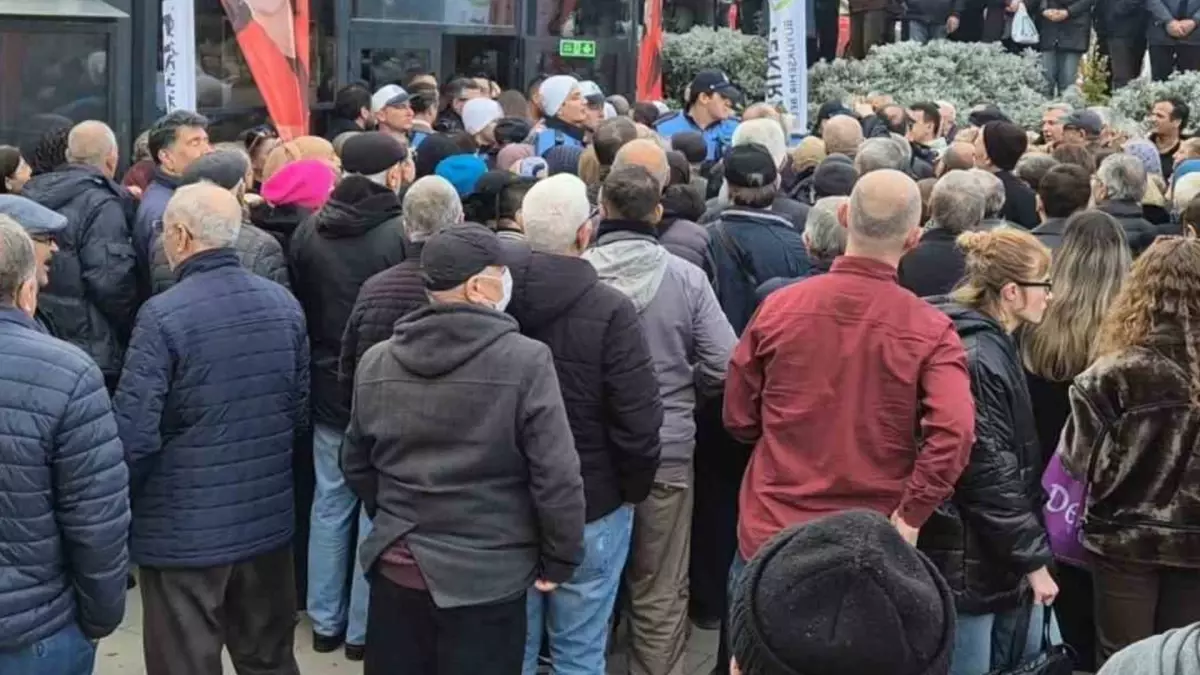 Tekirdağ\'da ucuz ete hücum! İzdiham yaşandı