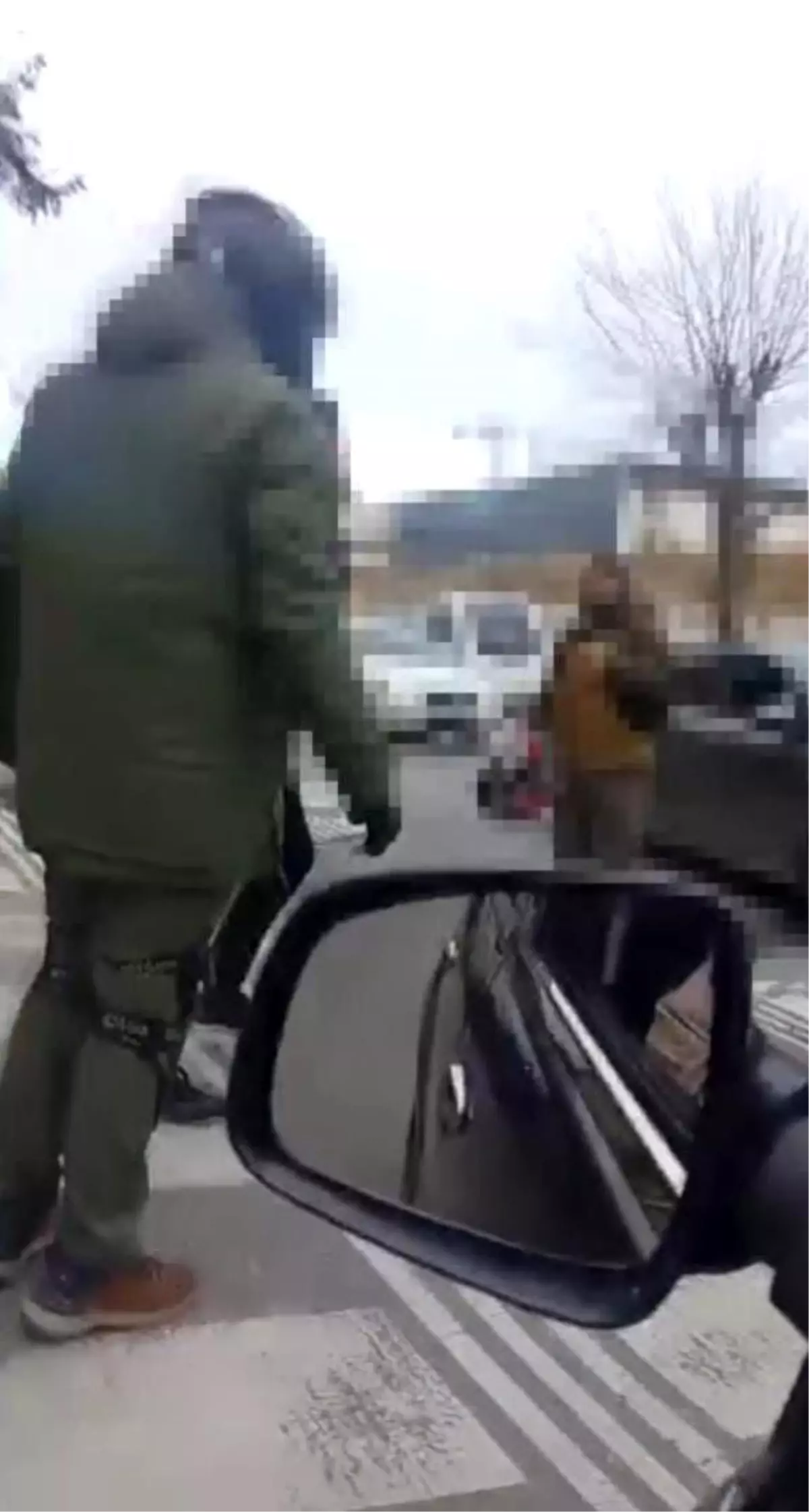 İstanbul\'da Trafikte Silahlı Tehdit