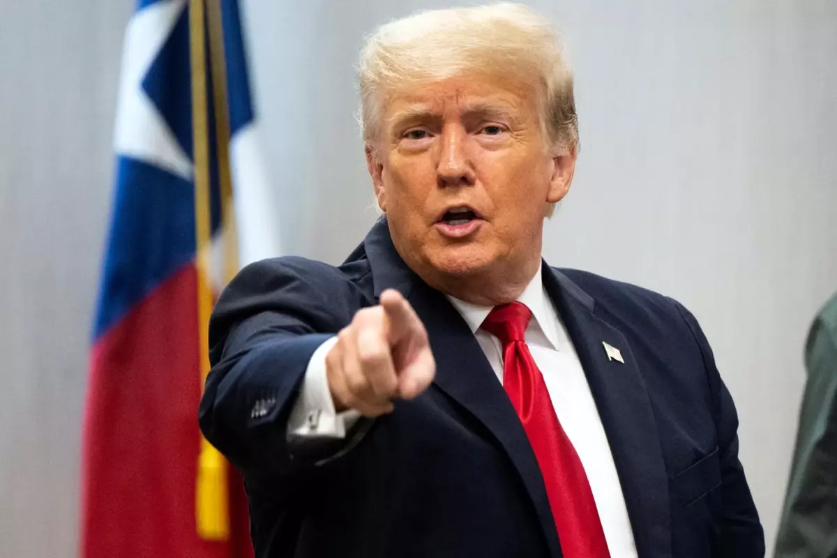 Trump: Yüzde 10 küresel vergi oranını yüzde 15\'e çıkarıyorum