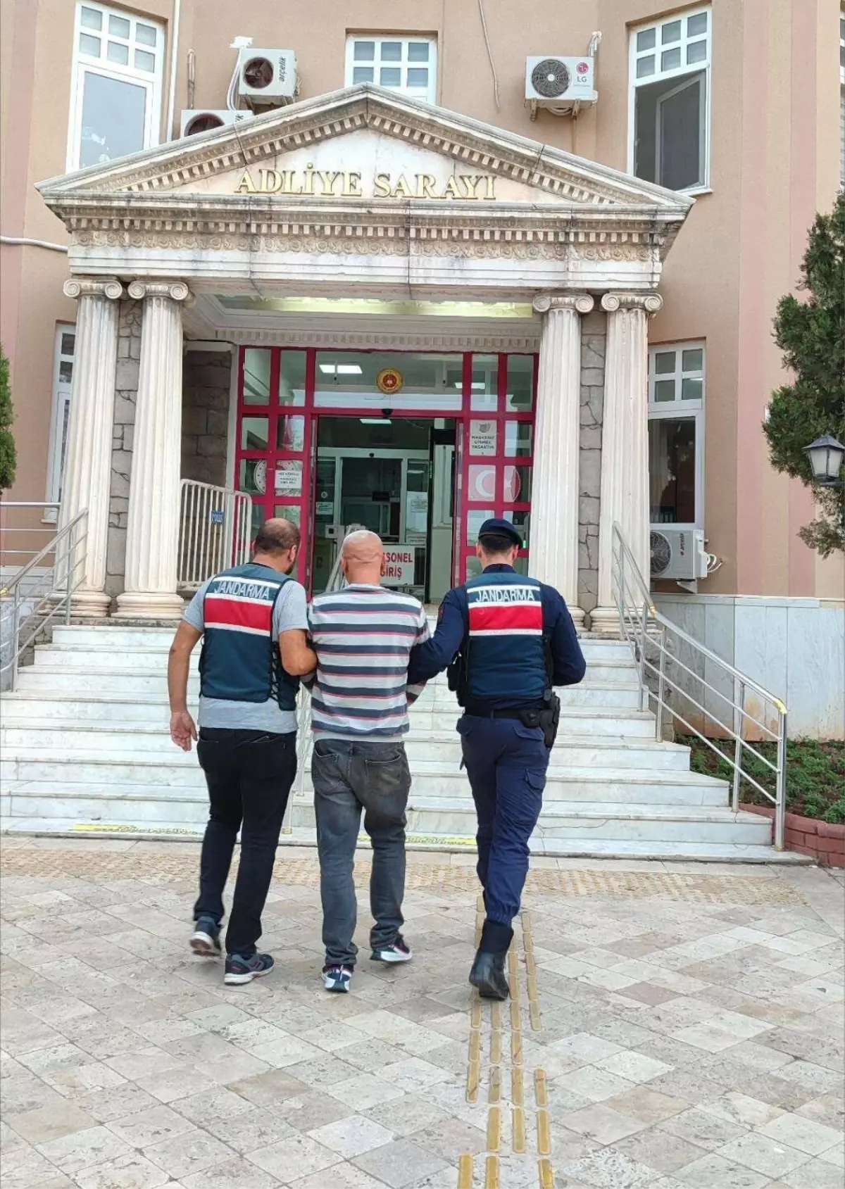 Uyuşturucu Zanlısı Didim\'de Yakalandı