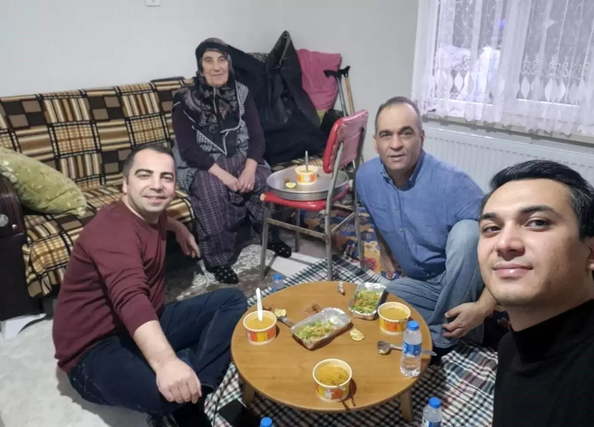 Kaymakam Uçar, Kükürt Köyü\'nde İftar Sofrasına Konuk Oldu