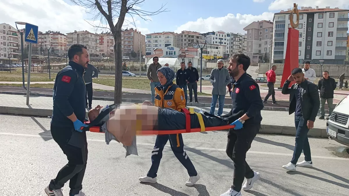 Minibüsün Çarptığı Yaya Hayatını Kaybetti