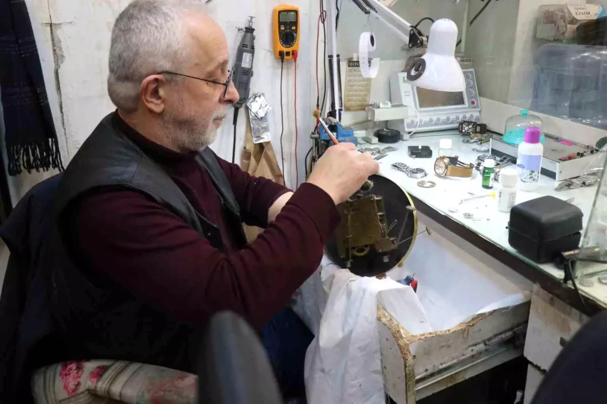 Sakaryalı Saat Ustası: Zanaata Yönelin!