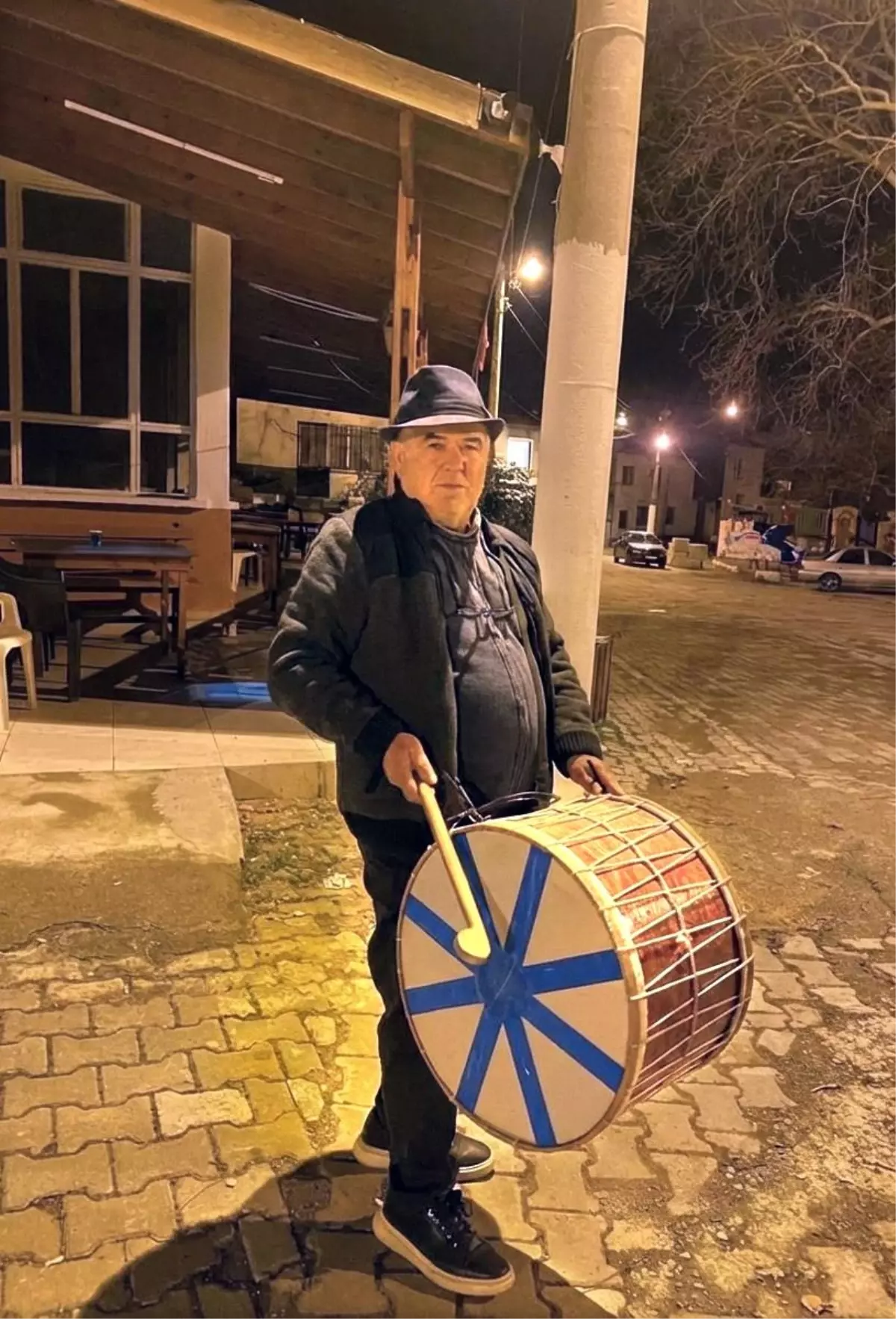 Şapkalı Muhtar Ramazan Davulu Çalacak