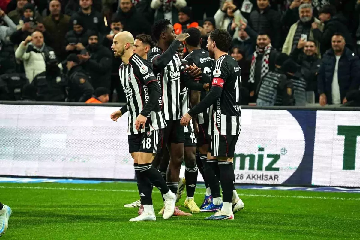 Beşiktaş 1-0 Önde