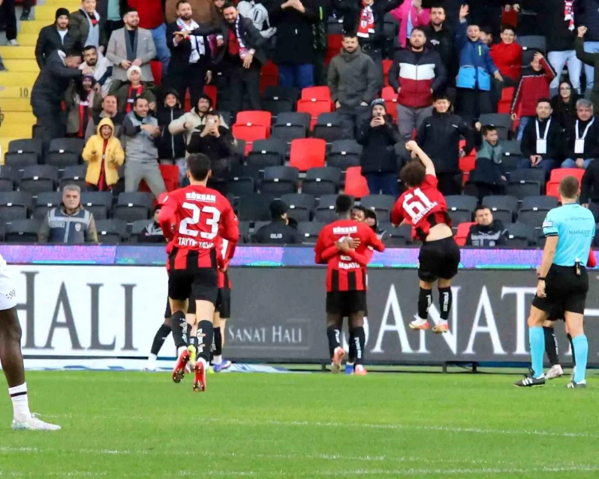 Gaziantep FK 1-2 Trabzonspor: İlk Yarı Sonucu