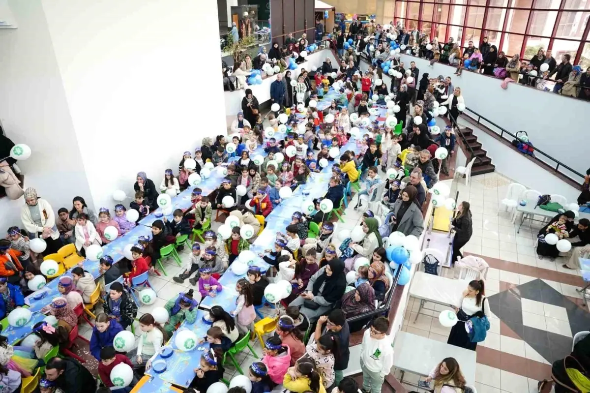 Yıldırım\'da minikler için iftar vakti