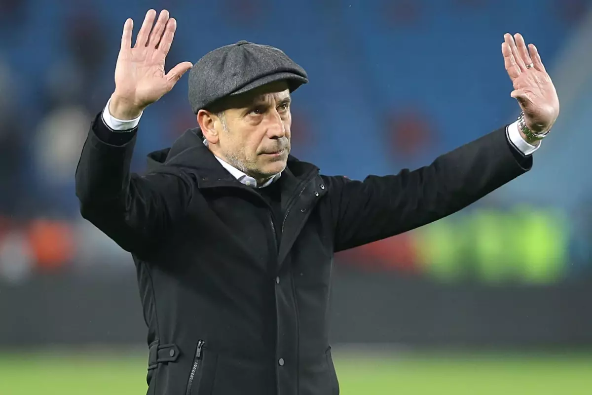 24 yıllık kariyerinde bir ilk olabilir! Abdullah Avcı\'nın aldığı teklifler açıklandı