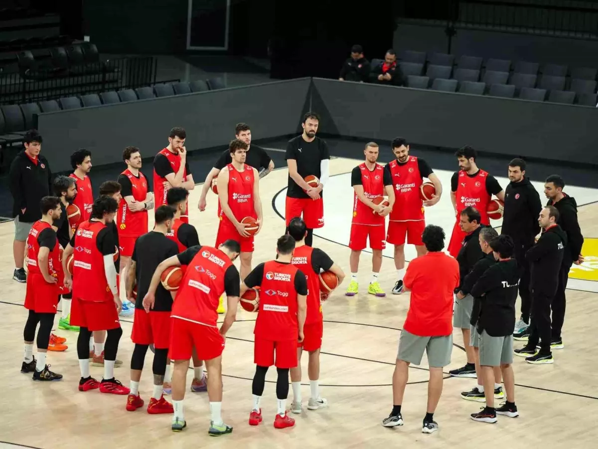 A Milli Basketbol Takımı Antrenman Yaptı