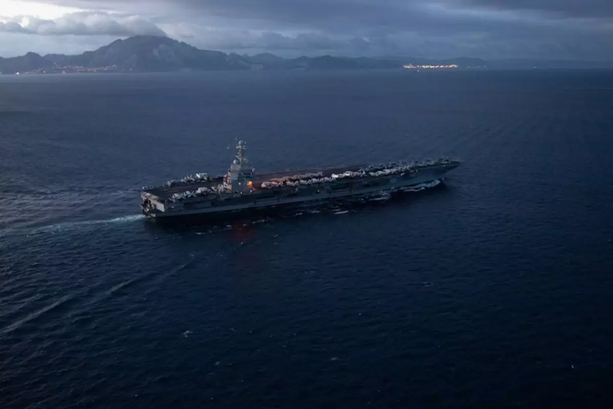 ABD\'nin dev uçak gemisi Türkiye\'nin yanı başında