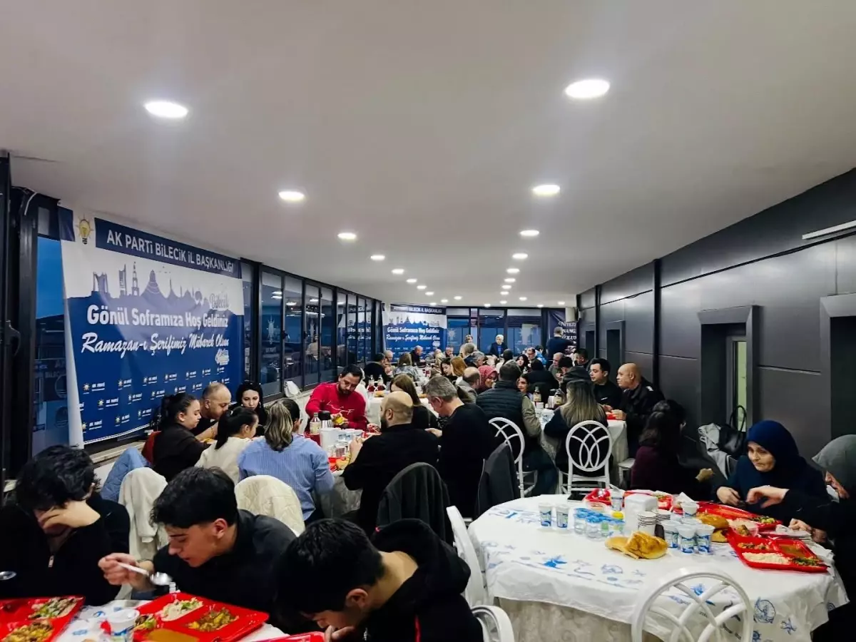 AK Parti Bilecik\'te Dayanışma Buluşması