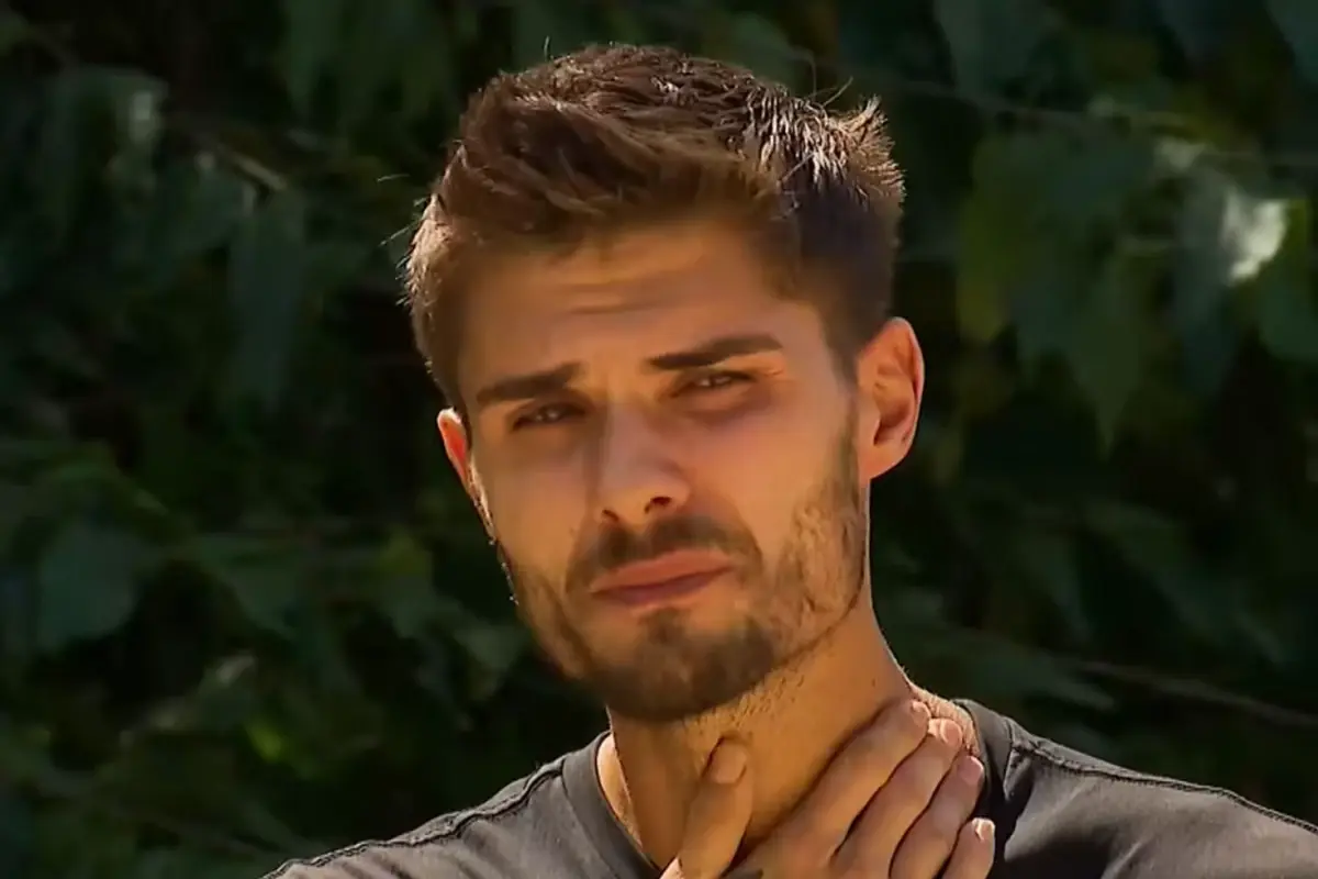 Barış Murat Yağcı Survivor\'a geri döndü; gözyaşlarına hakim olamadı