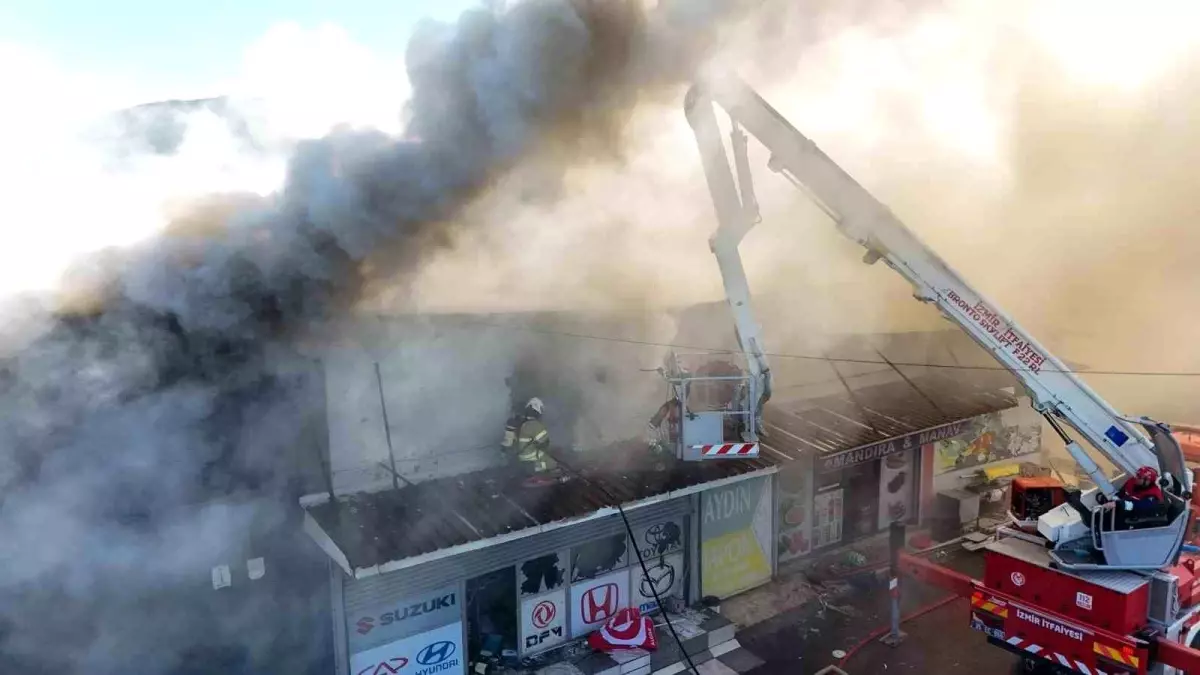 Buca\'daki iş yeri yangını kontrol altına alındı